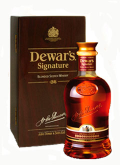 Dewar&#39;s Signature Blended Scotch Whisky 0,7 L